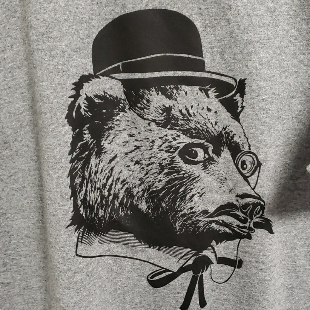 Grey Classy Bear Graphic Tee Shirt NWOT Unisex